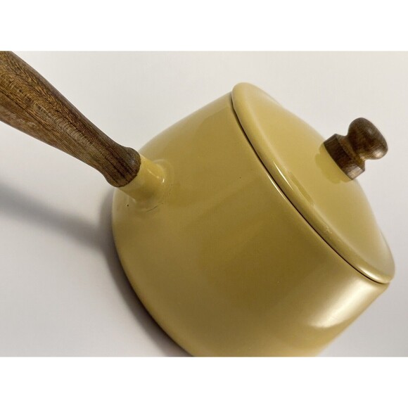 Vintage Fondue Pan Pot Sauce Golden Yellow w/Lid Wood Handle MCM Retro - Picture 3 of 9